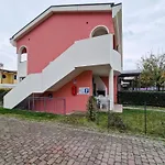 Bright With Private Garden *