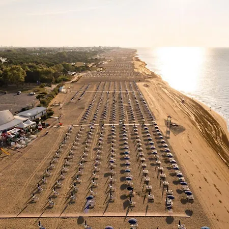 Bright With Private Garden