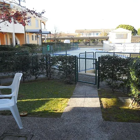 Bright With Private Garden * Bibione