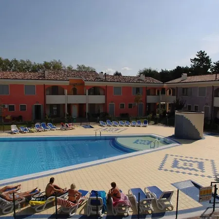 Bright With Private Garden * Bibione
