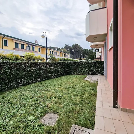 Bright With Private Garden * Bibione