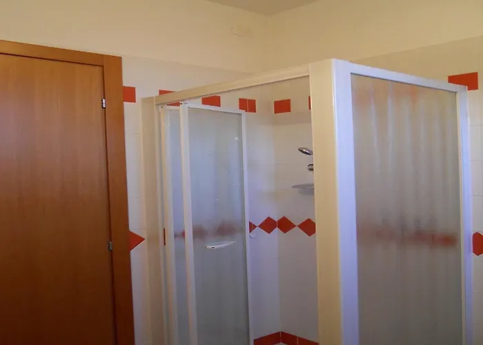 Bright With Private Garden Apartamento