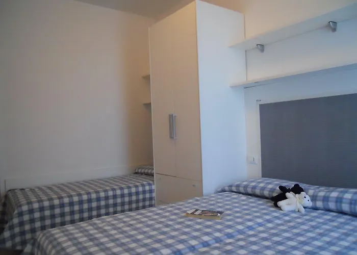 Bright With Private Garden Apartamento